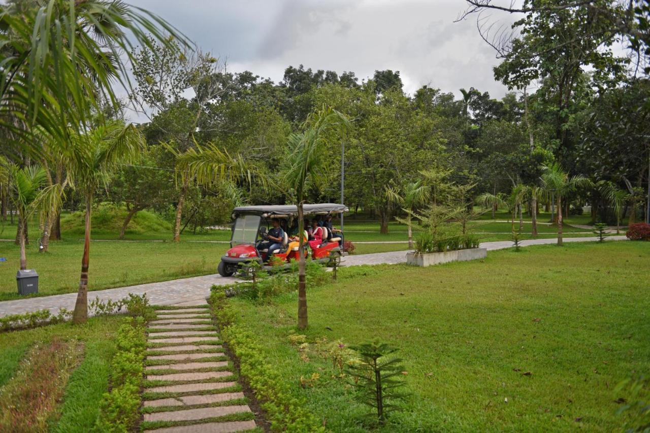 Sarah Resort Gazipur Exterior foto