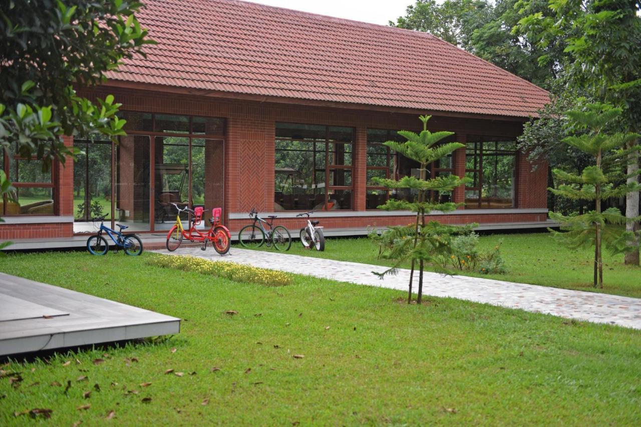Sarah Resort Gazipur Exterior foto