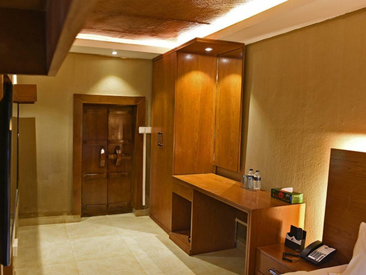 Sarah Resort Gazipur Exterior foto