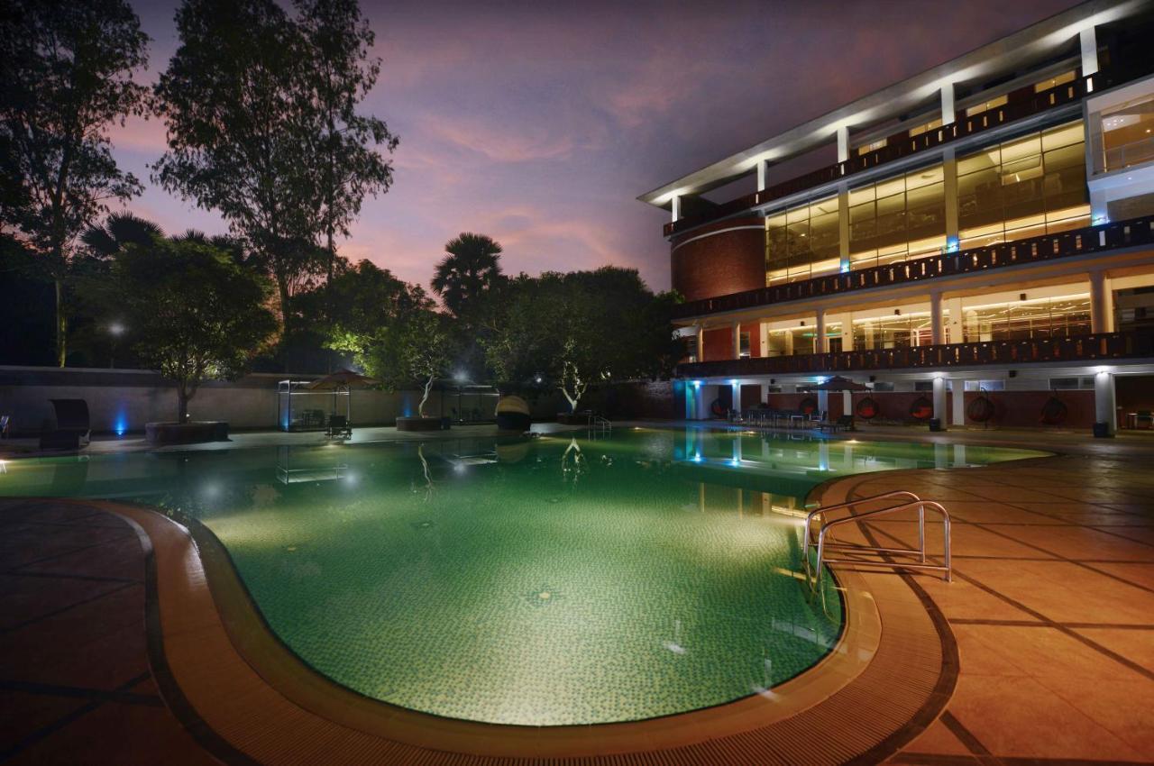Sarah Resort Gazipur Exterior foto